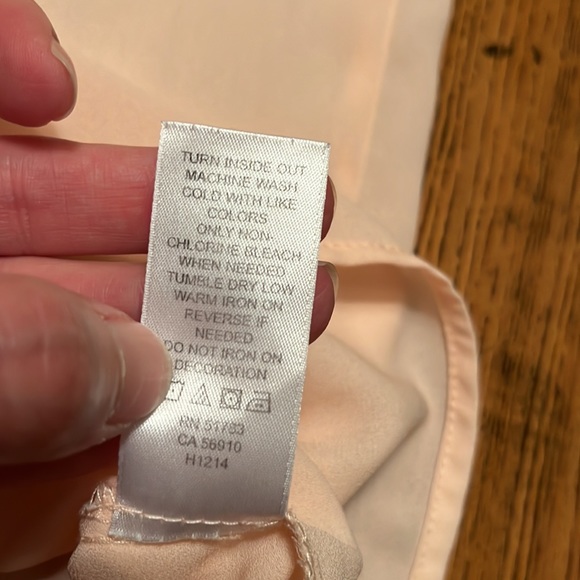 EUC Maurice’s light peach sheer tank top - Picture 9 of 12